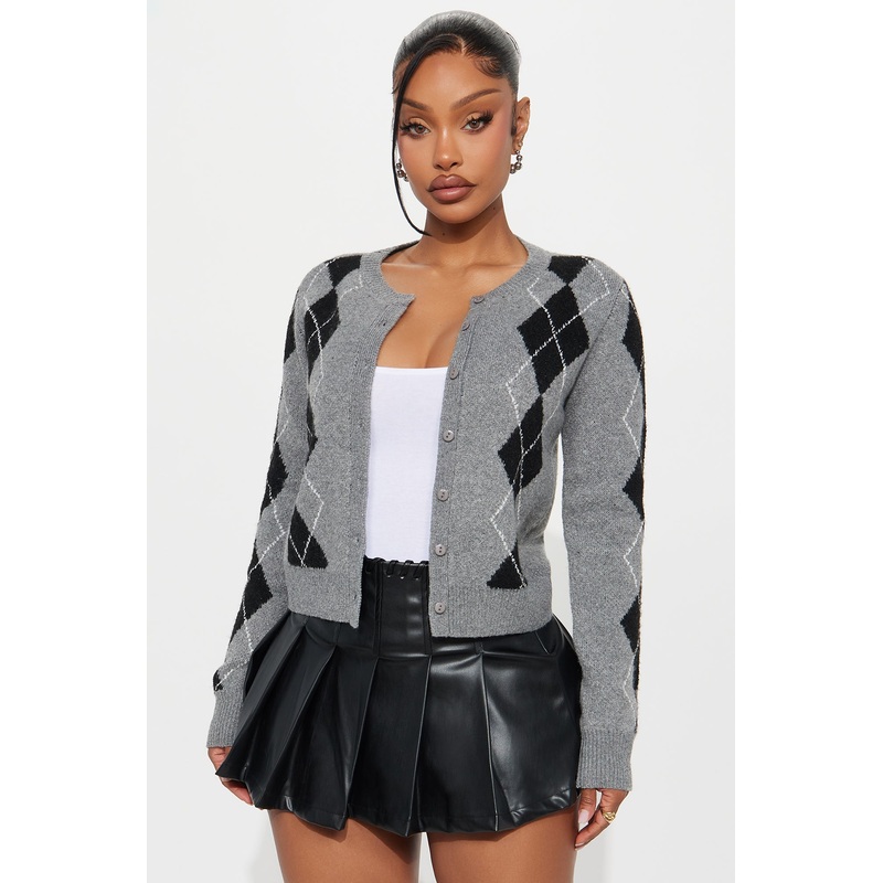 She Reads Argyle Sweater – Grey/combo
