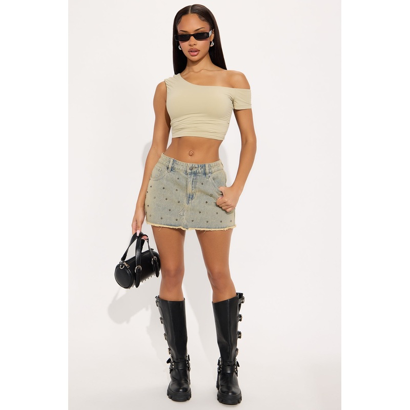 Feeling Reckless Studded Denim Micro Mini Skirt – Vintage Wash