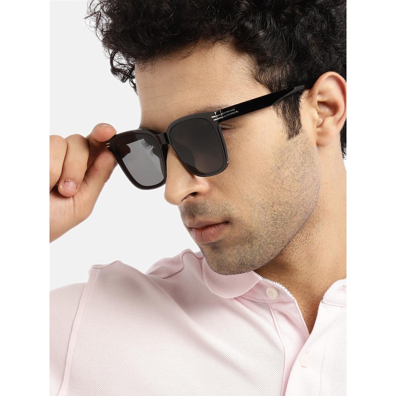 Voyage Unisex Black Lens & Black Wayfarer Sunglasses with UV Protected Lens