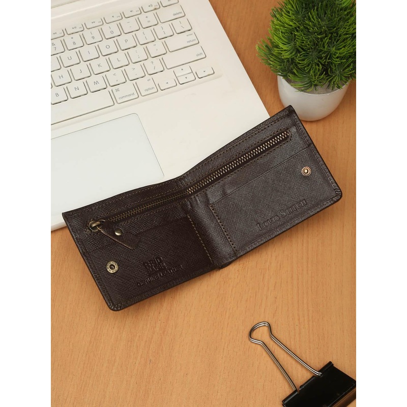 LOUIS STITCH Brown Saffiano Leather Bifold Men’s Wallet with Zip Pocket and RFID Blocking