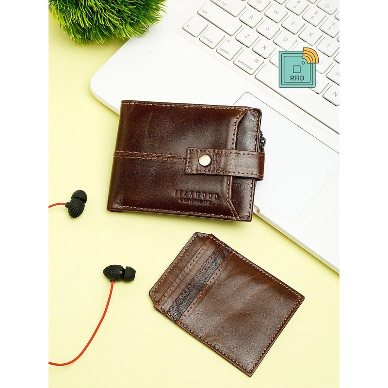 Teakwood Leathers Men Brown Textured Leather Two Fold Wallet