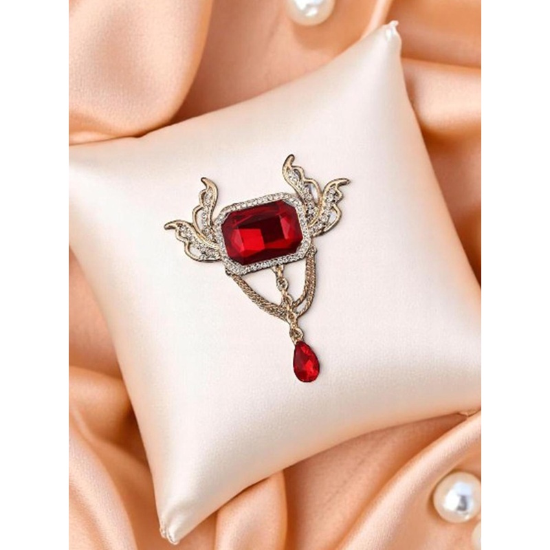 ADORN Men Rhinestone Studded Minimal Brooch