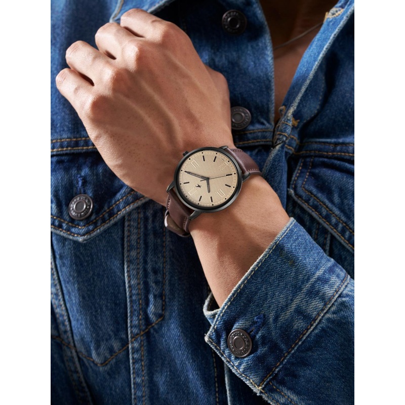 Fastrack Men Dial & Leather Straps Analogue Watch 38159NL02