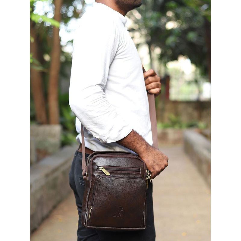 THE CLOWNFISH Bessie Structured Sling Bag