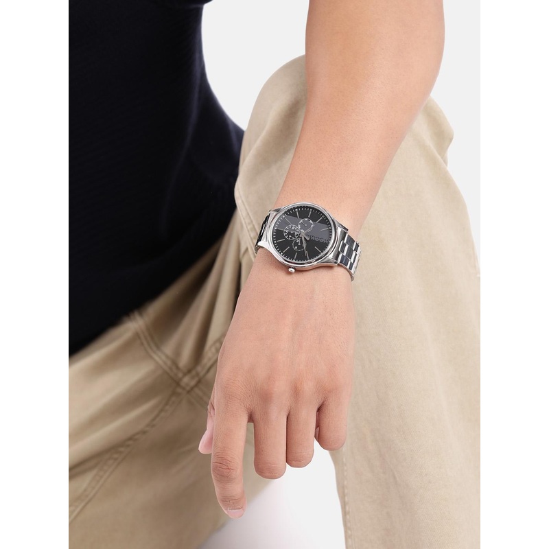 WROGN Men Brass Dial & Straps Analogue Chronograph Watch