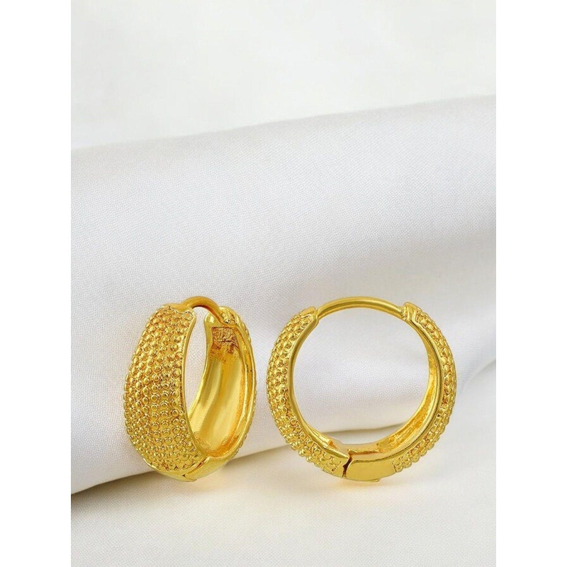 The Roadster Lifestyle Co Men Gold-Plated Earrings