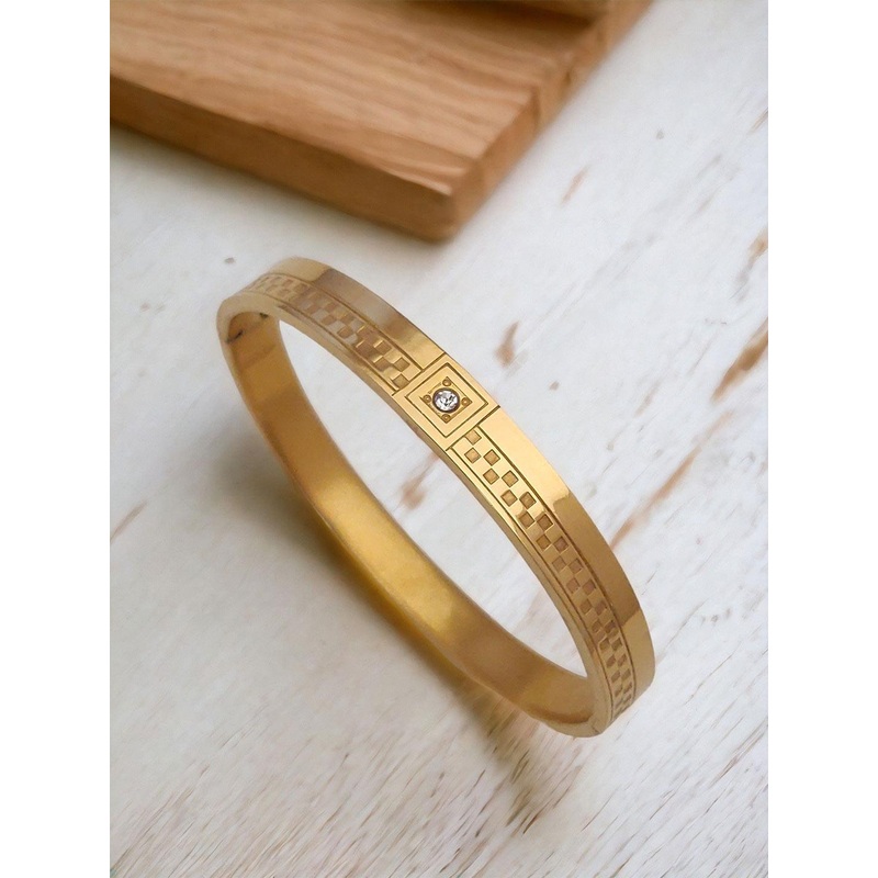 WATCHSTAR Men Gold-Plated Stainless Steel Enamelled Diamond Stitched Kada Bracelet