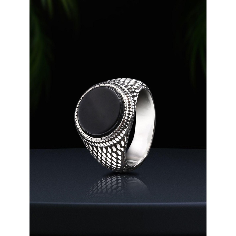 Peora Men Sliver-Plated Stone-Studded Stainless Steel Signet Finger Ring