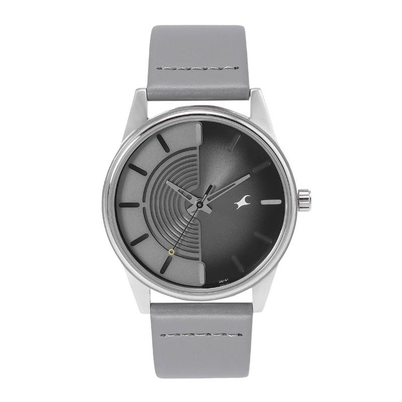 Fastrack Men Dial & Leather Straps Analogue Watch 3305SL02