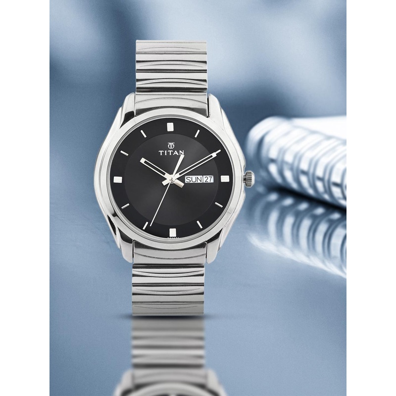 Titan Men Black Dial Watch NE1578SM04