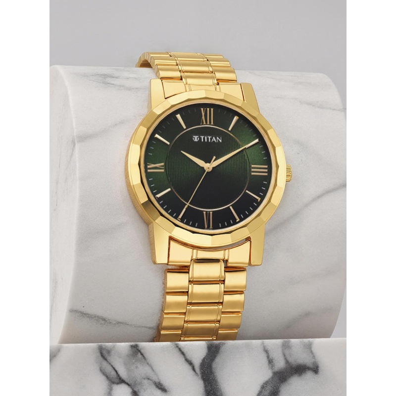 Titan Men Karishma Bracelet Style Analogue Watch 1644YM05-Green