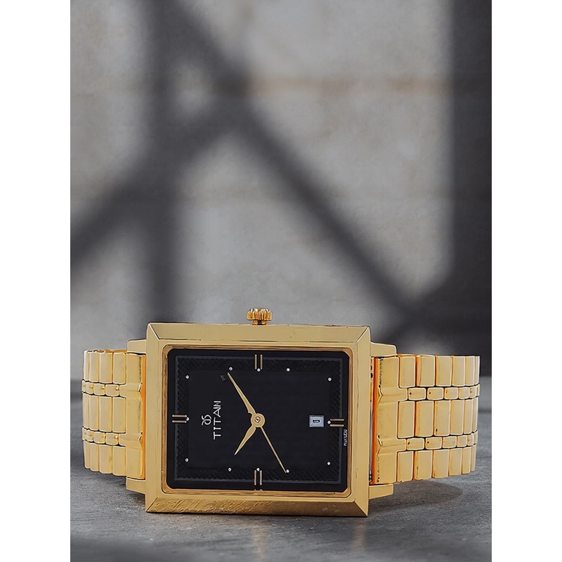 Titan Men Navy Dial Watch 1715YM03