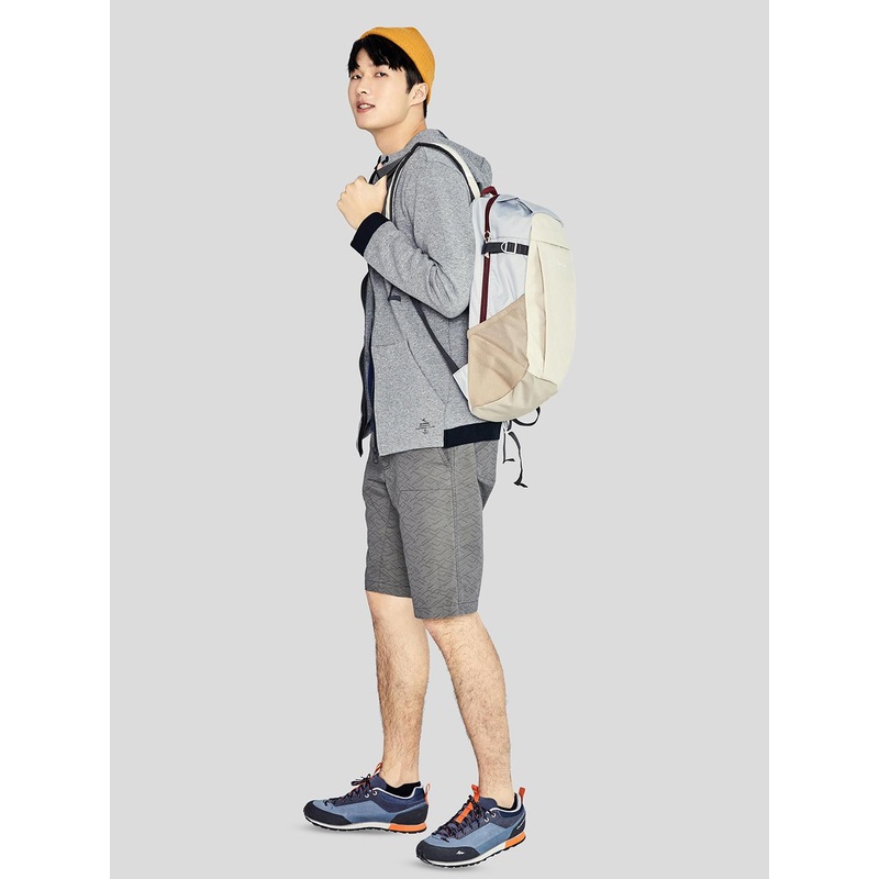 Decathlon QUECHUA – Men Colourblocked 20L Hiking Day Backpack