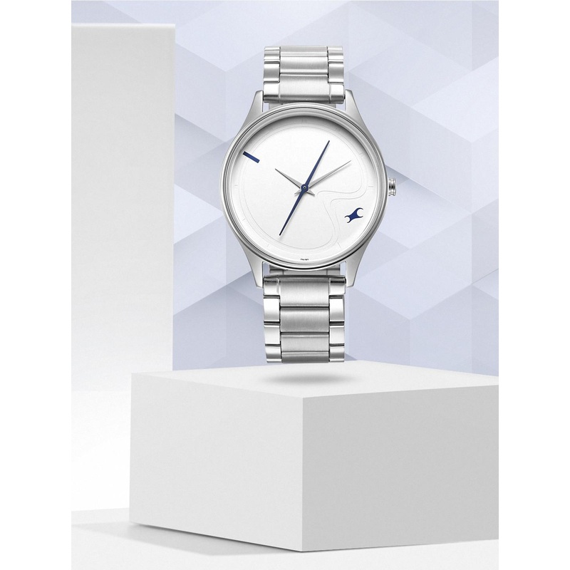 Fastrack Men White Brass Dial & Steel Toned Straps Analogue Watch 3290SM01