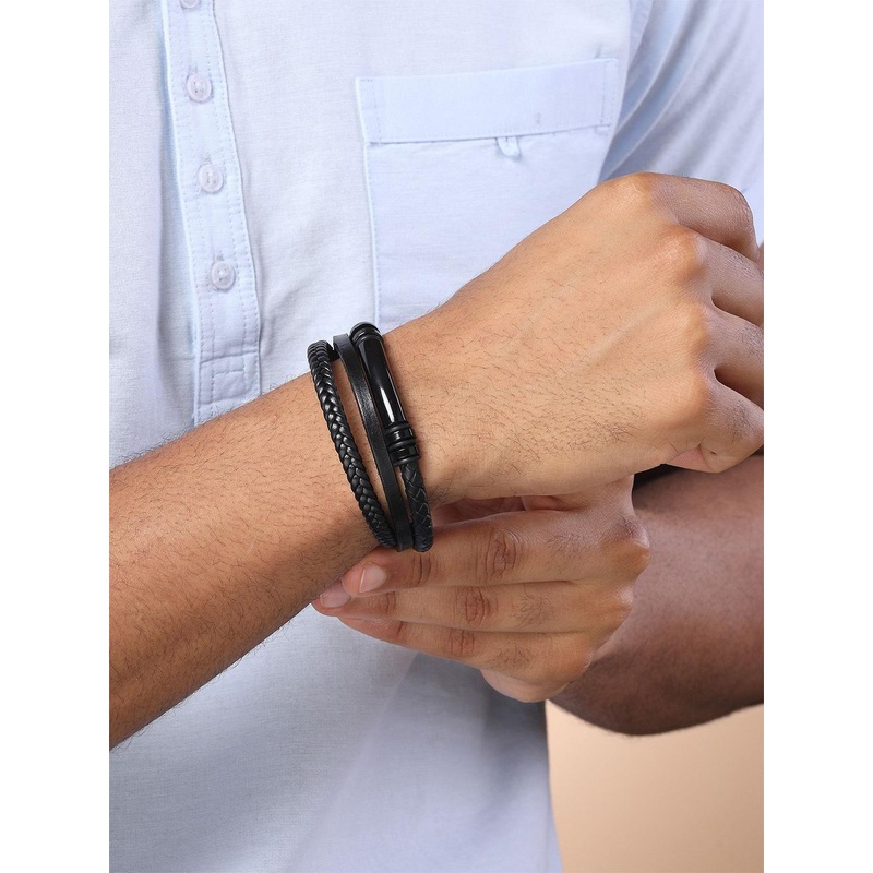 The Roadster Lifestyle Co Men Leather Multistrand Wraparound Bracelet