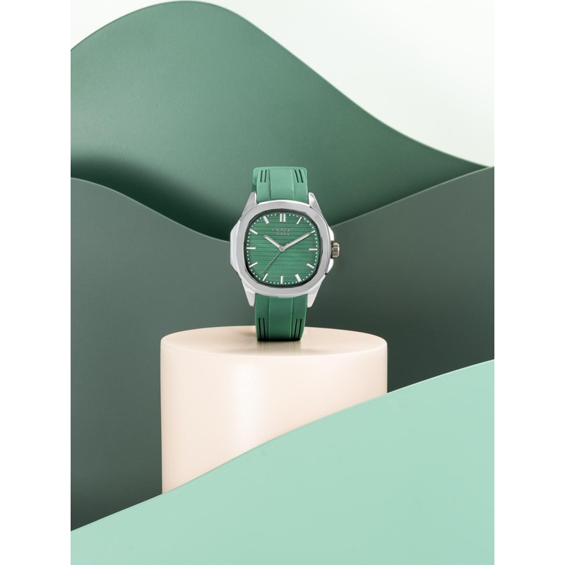 Sonata Men Dial & Leather Straps Analogue Watch SP70069SL02