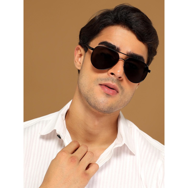 Voyage Unisex Aviator Sunglasses  Black Lens Black Frame 9502PMG7138