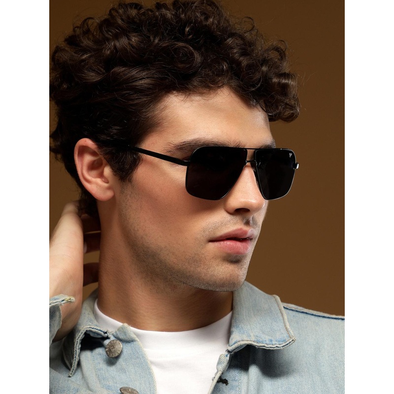 Voyage Unisex Lens & Wayfarer Sunglasses With Polarised And UV Protected Lens 1006MG4203