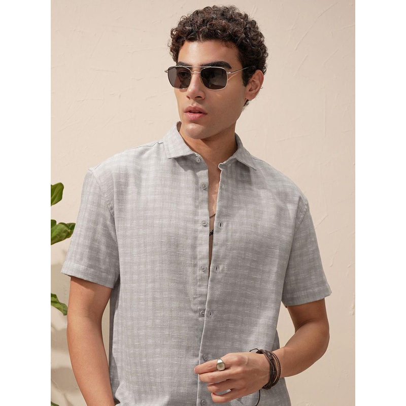 HIGHLANDER Men Checked Spread Collar Casual Shirt