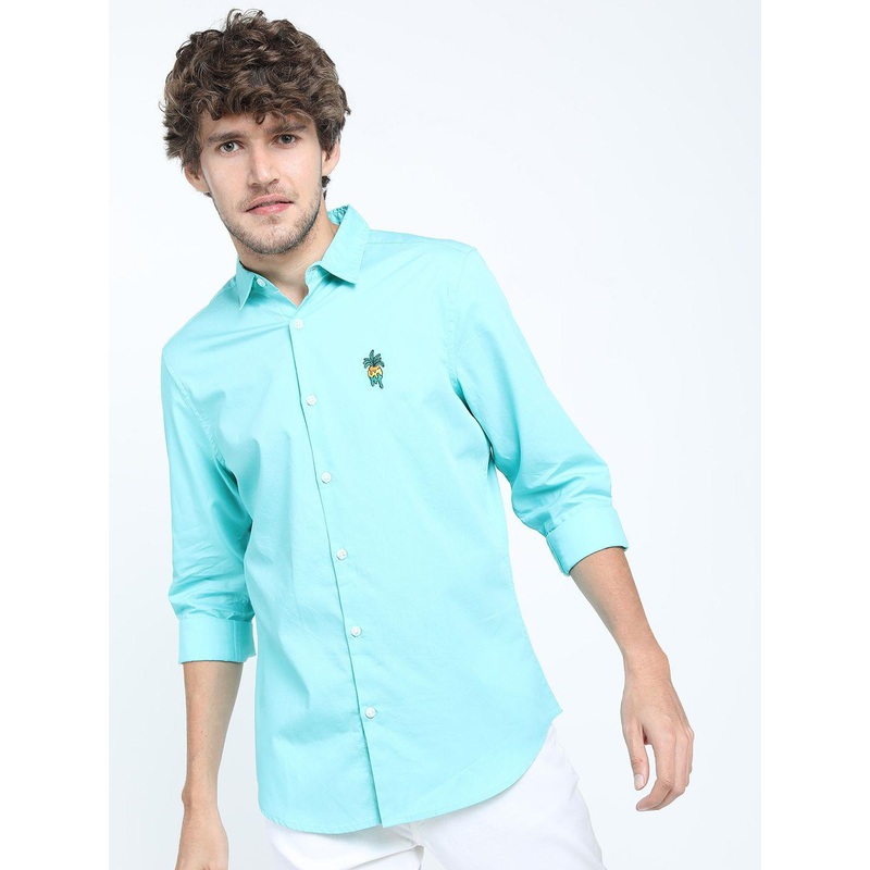 HIGHLANDER Men Solid Slim Fit Shirt