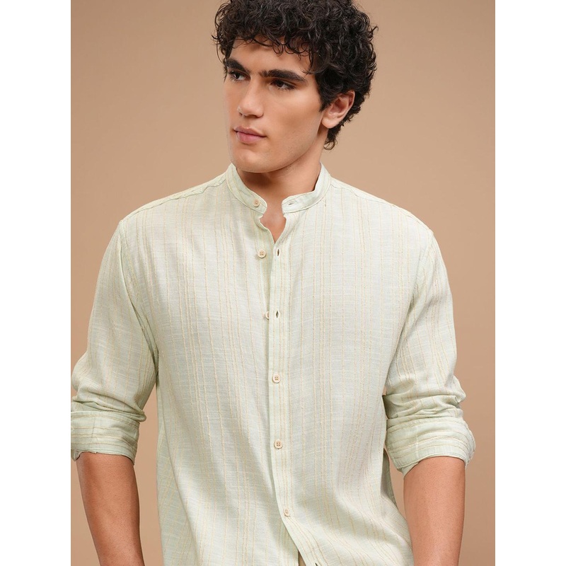 HIGHLANDER Men Chenile Yarn Textured Striped Madarin Collar Relaxed Shirt
