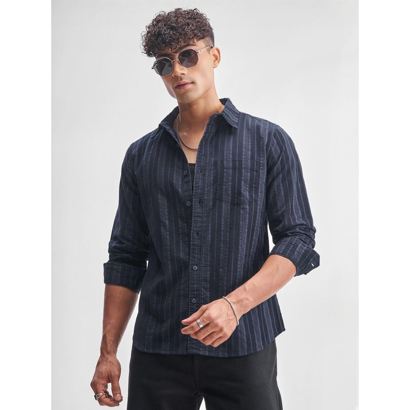 HIGHLANDER Slim Fit Striped Cutaway Collar Cotton Casual Shirt