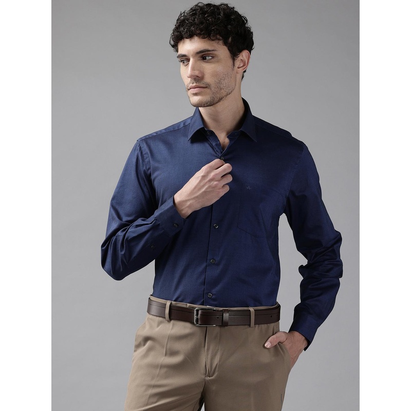 Arrow Men Pure Cotton Manhattan Slim Fit Formal Shirt