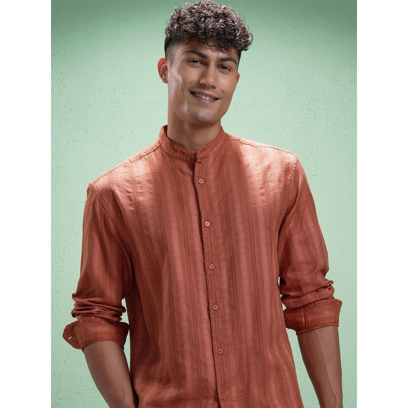 HIGHLANDER Men Comfort Opaque Striped Casual Relaxed Fit Shirt