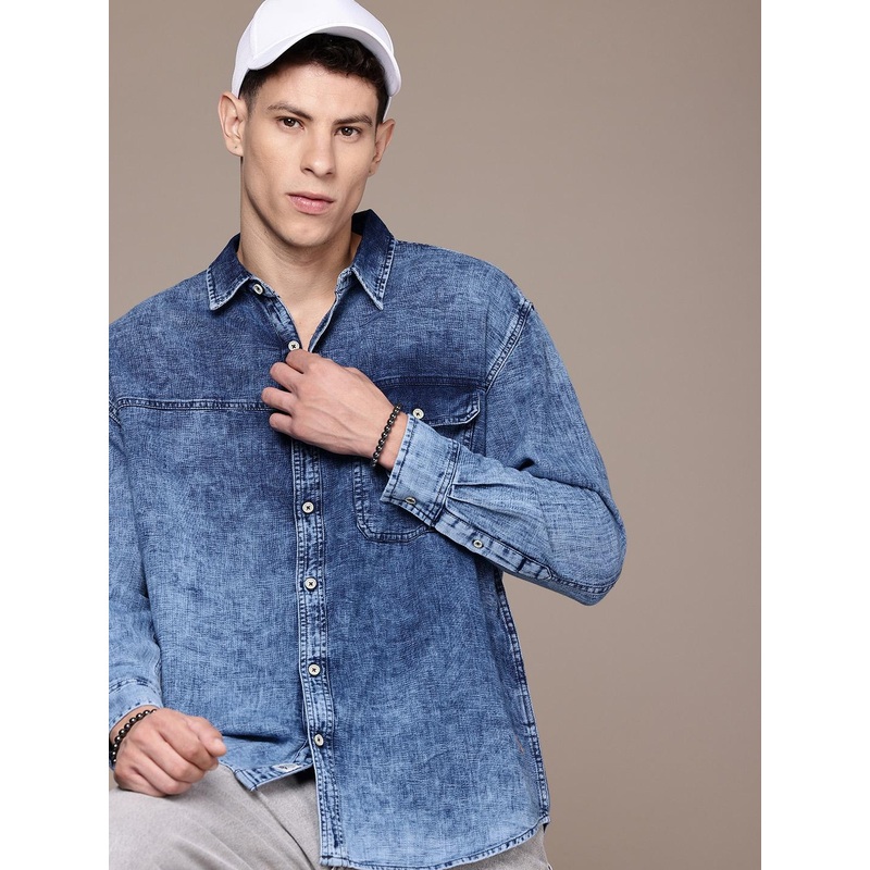 Roadster Men Faded Oversized Pure Cotton Denim Casual Shirt