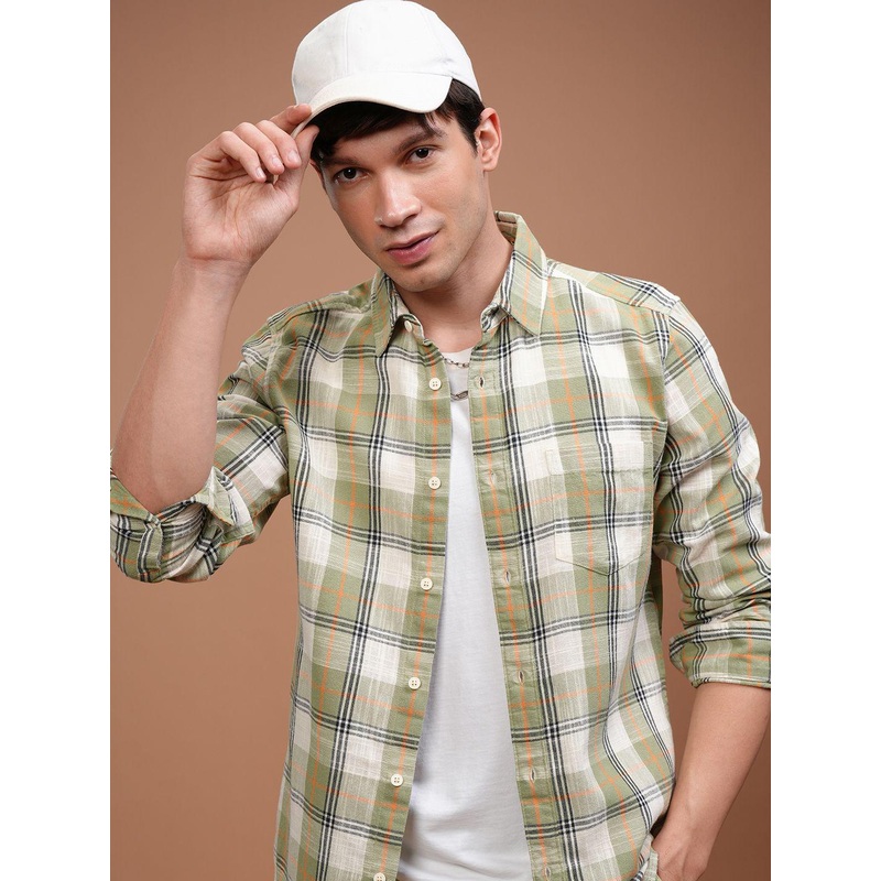 HIGHLANDER Men Checked Casual Slim Fit Shirt
