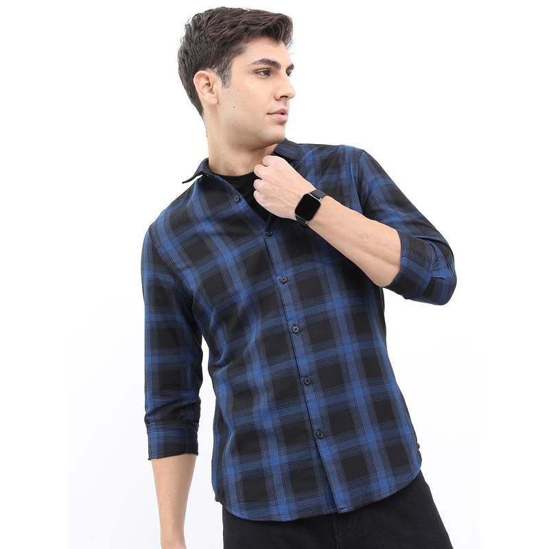 HIGHLANDER Men Checked Slim Fit Casual Shirt