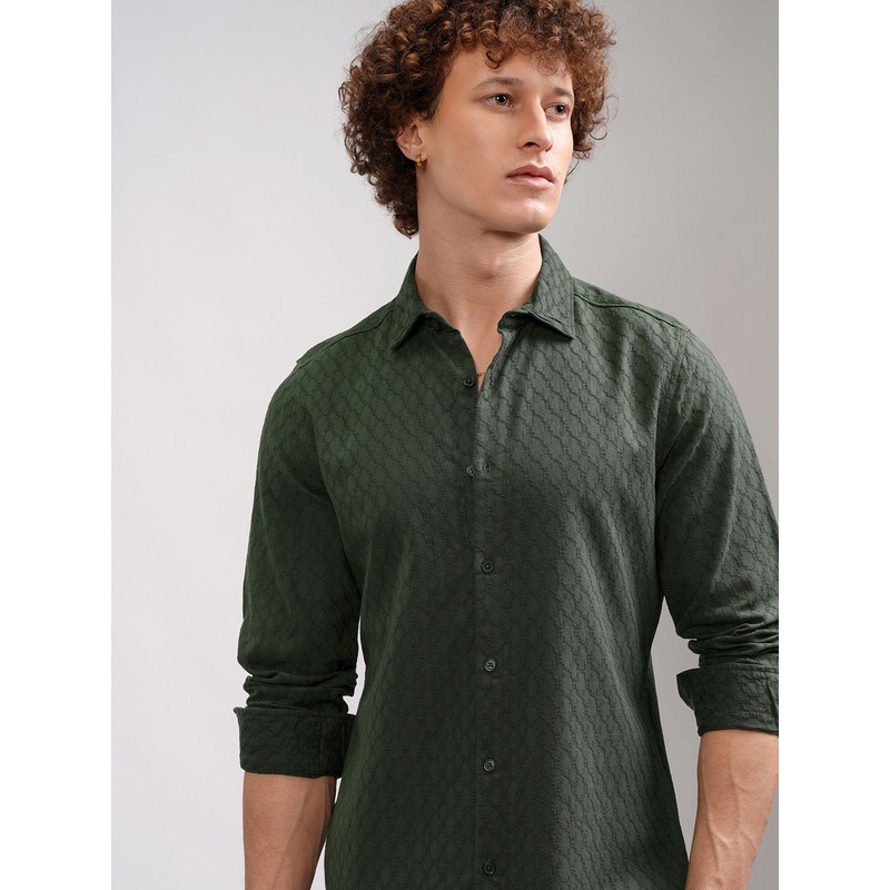 HIGHLANDER Men Spread Collar Textured Cotton Casual Shirt