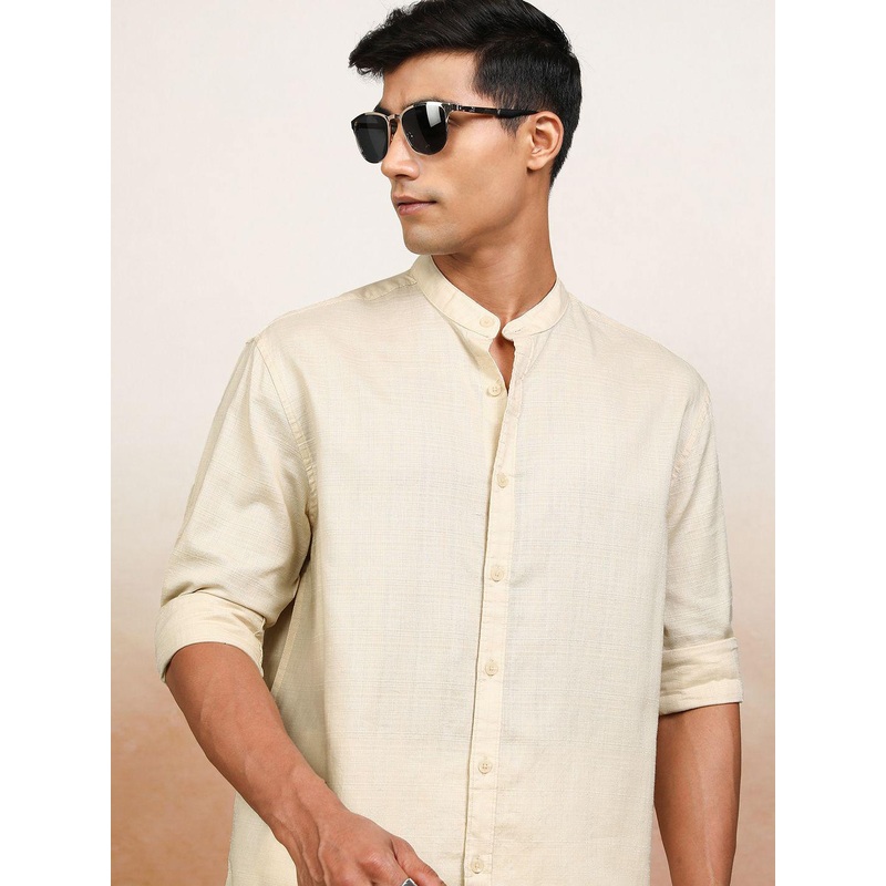 Highlander Men Cream Dobby Textured Solid Mandarin Collar Roll Up Sleeve Relaxed Shirt