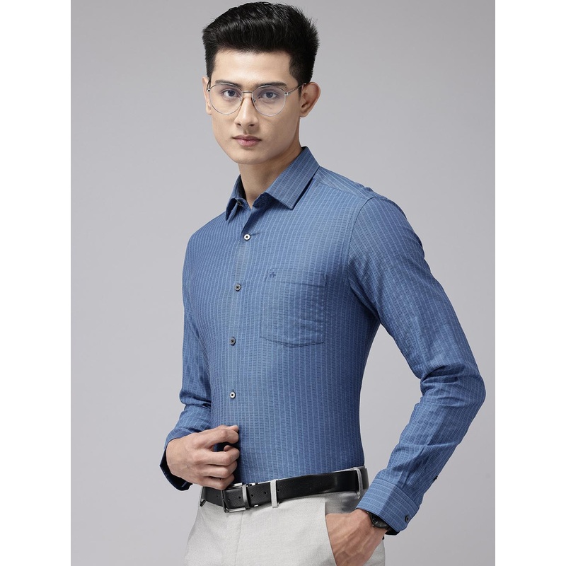 Arrow Pure Cotton Self Design Manhattan Slim Fit Formal Shirt