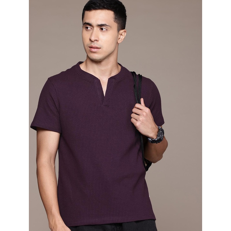 The Roadster Lifestyle Co. Textured Henley Neck T-shirt