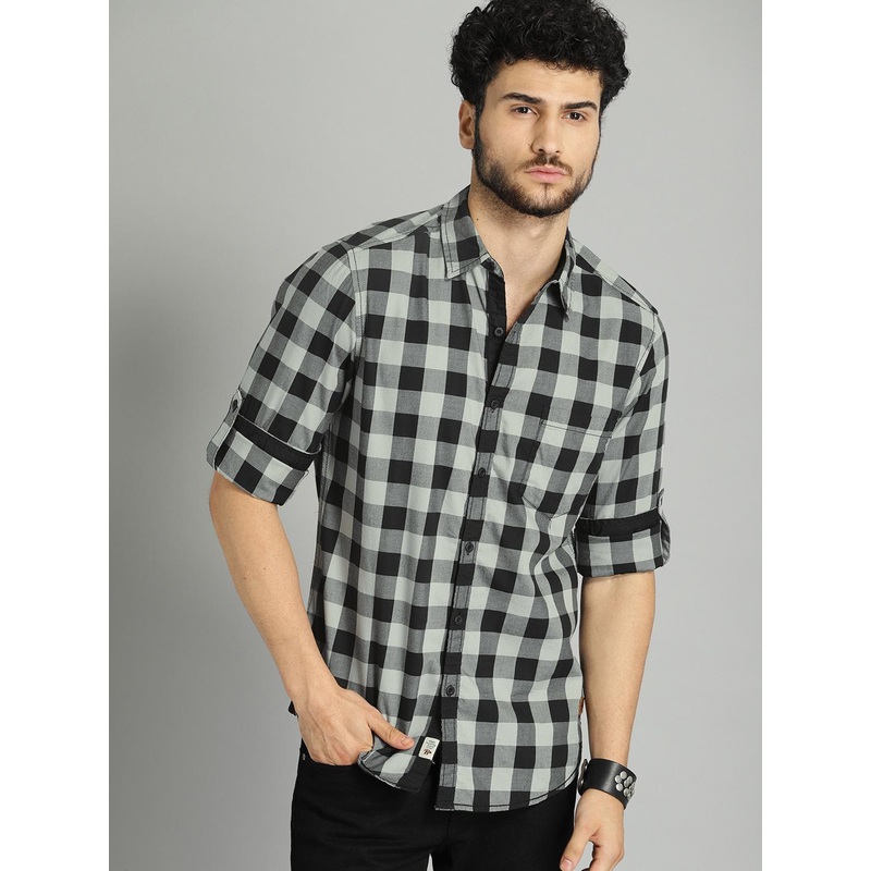 Roadster Men Grey  Black Checked Casual Shirt