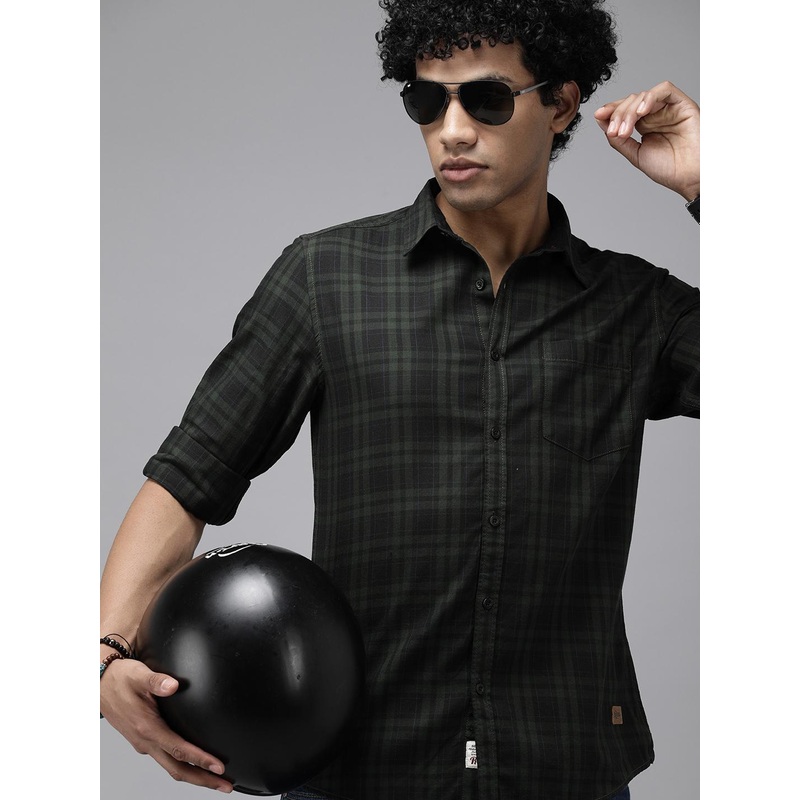 Roadster Men Black And Olive Tartan Checked Regular Fit Pure Cotton Casual Shirt