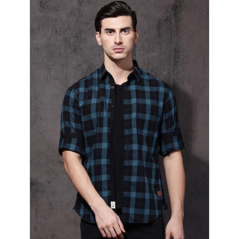 Roadster Men Blue & Black Checked Casual Shirt