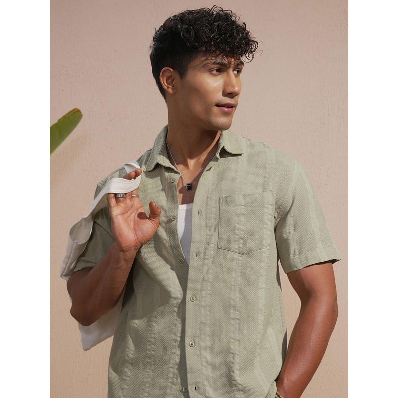 HIGHLANDER Self Design Dobby Spread Collar Half Sleeves Relaxed Fit Shirt