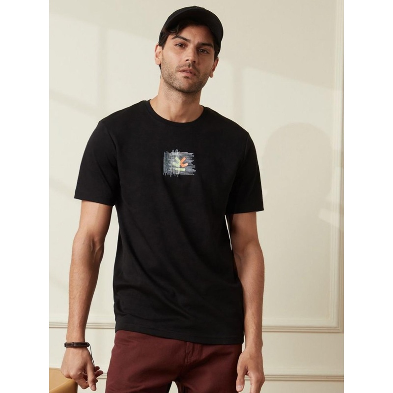 WROGN Men Pockets Slim Fit T-shirt