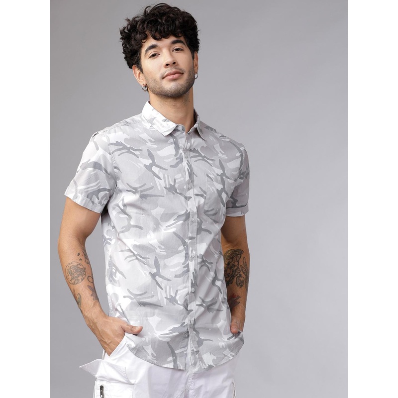HIGHLANDER Men White & Grey Slim Fit Camouflage Printed Casual Shirt