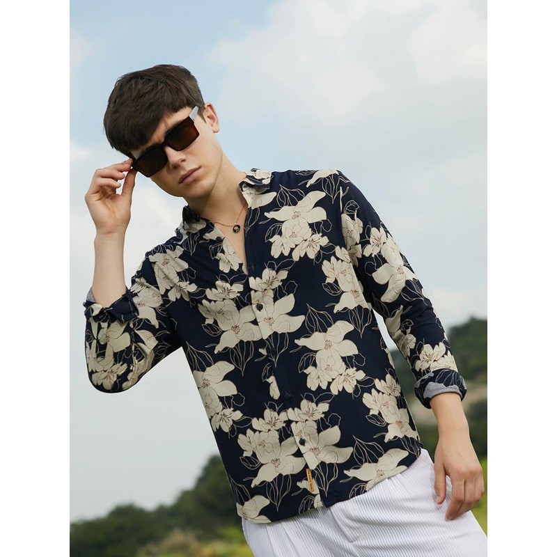Campus Sutra Men Relaxed Fit Spread Collar Floral Printed Casual Shirt