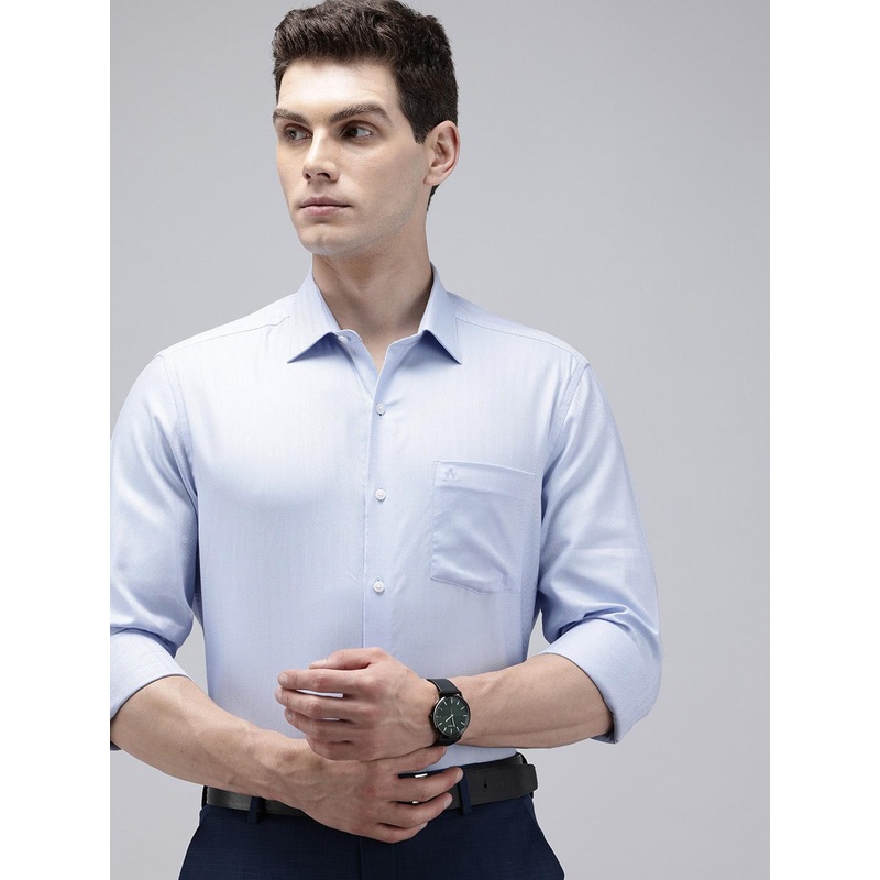 Arrow Manhattan Slim Fit Self Design Textured Pure Cotton Formal Shirt