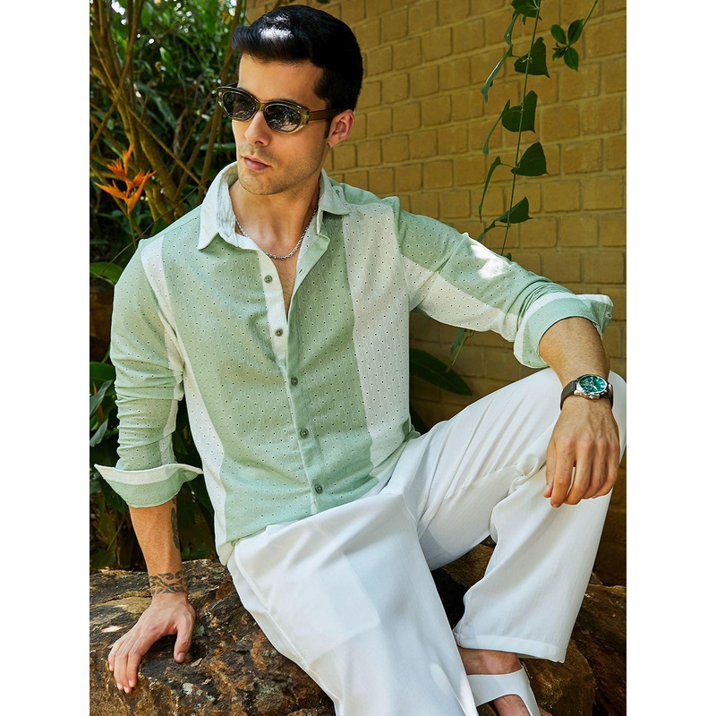 Campus Sutra Comfort Panel-Tactile Striped Regular Fit Casual Shirt