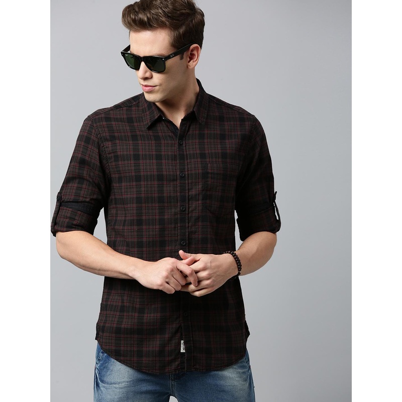 Roadster Men Coffee Brown & Black Regular Fit Checked Casual Shirt
