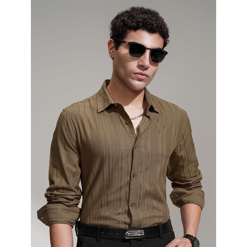 HIGHLANDER Men Comfort Slim Fit Striped Casual Shirt