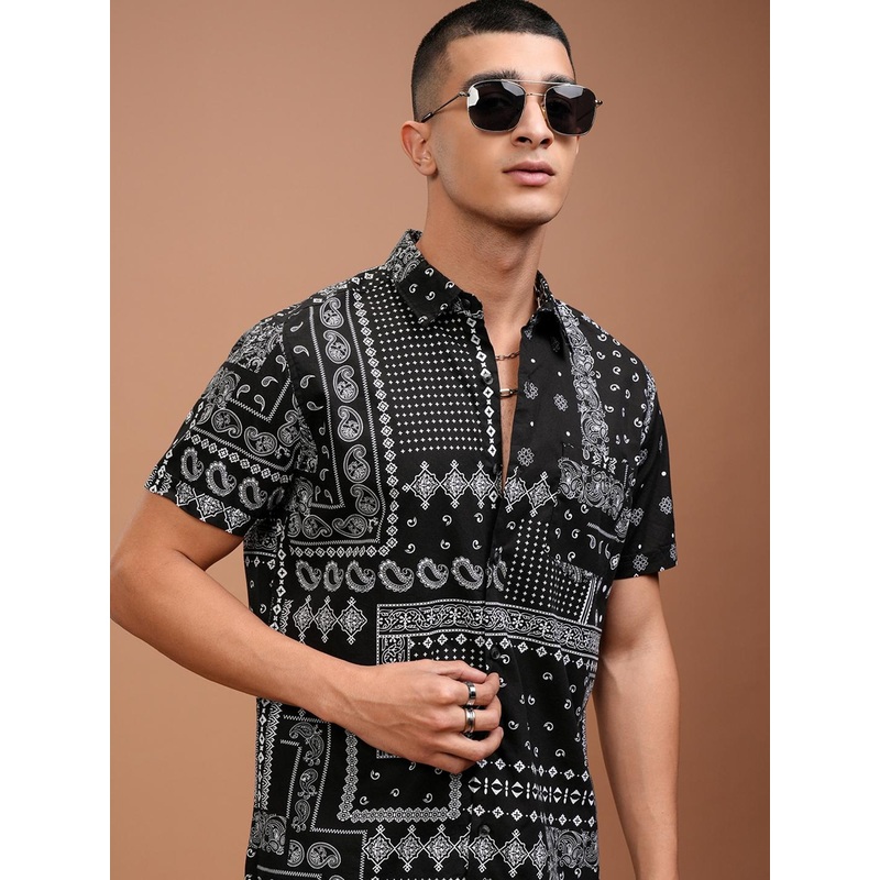HIGHLANDER Men Black Slim Fit Opaque Printed Casual Shirt