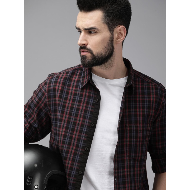 Roadster Men Black & Grey Checked Pure Cotton Casual Shirt
