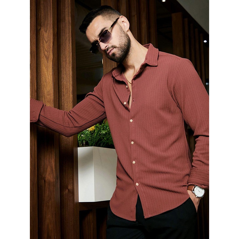 Campus Sutra Men Spread Collar Comfort Opaque Casual Shirt