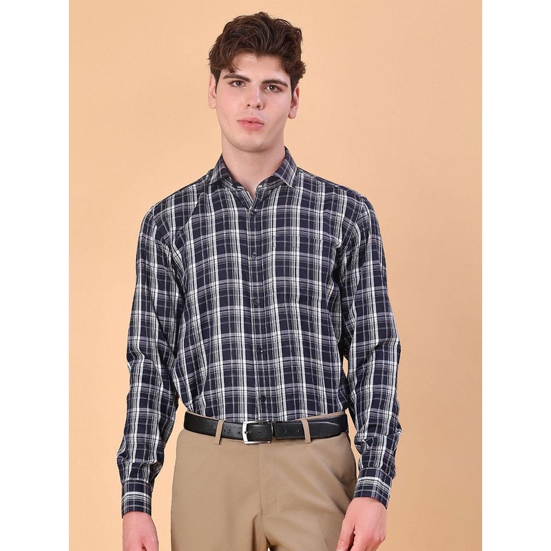 V-Mart Men Checked Spread Collar Cotton Formal Shirt